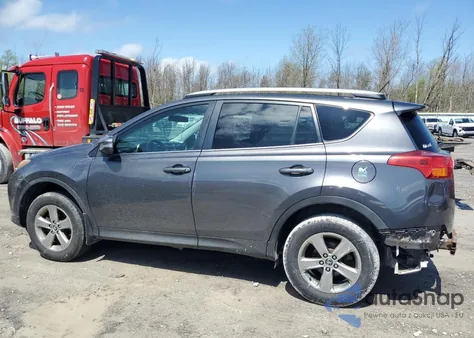 2015 Toyota Rav4 Xle z USA, uszkodzony, nr VIN 2T3RFREVXFW377972